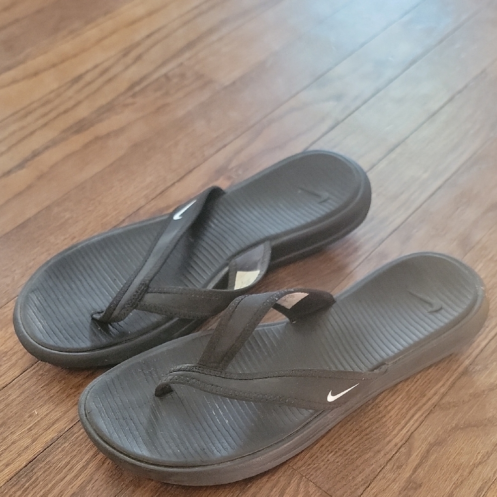 Nike Black Slide Sandals